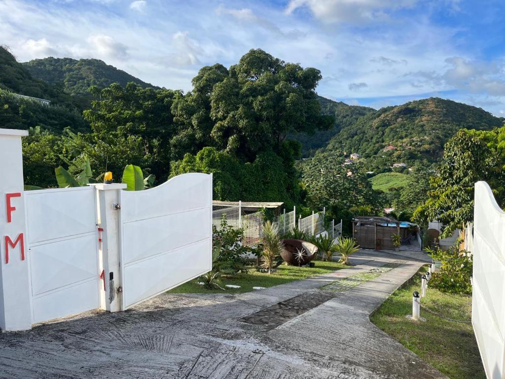 Residence Flores De Maria Le Marin Exterior foto